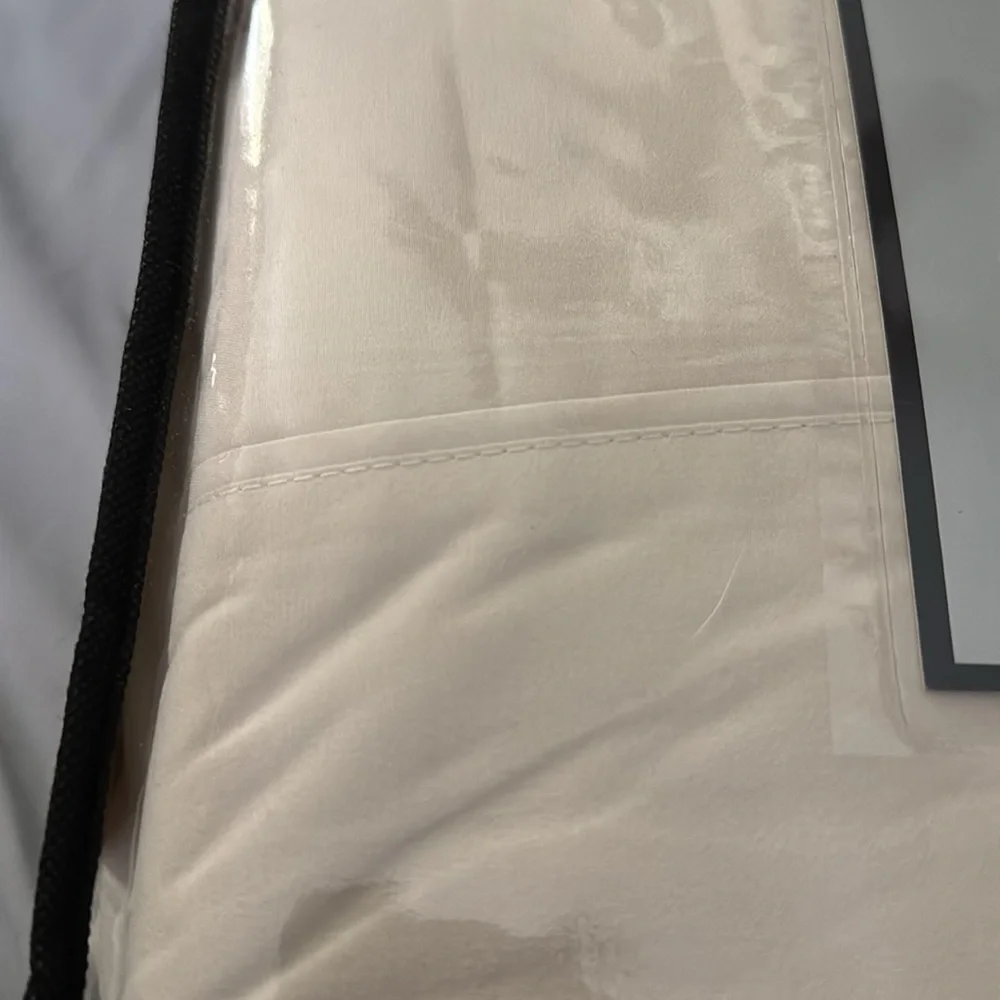 London Fog King 4-Piece Sheet Set in Light Beige/Cream